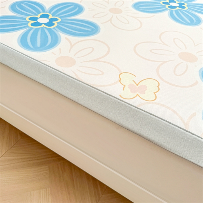 91家纺网 家纺一手货源 找家纺 雯豆2025春夏新款碳光冰丝席三件套A类凉感印花三明治凉席 碳光冰丝席-绑带款-艾夏