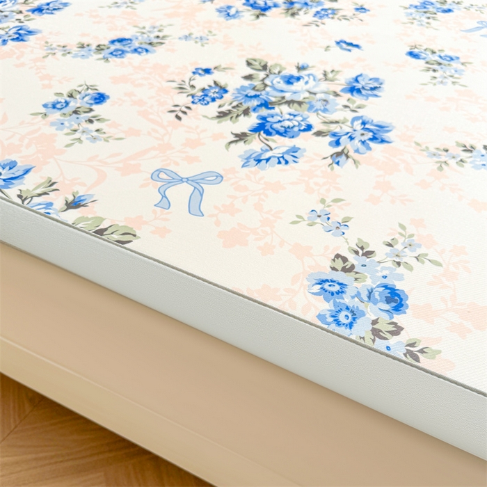 91家纺网 家纺一手货源 找家纺 雯豆2025春夏新款碳光冰丝席三件套A类凉感印花三明治凉席 碳光冰丝席-绑带款-芳华如梦