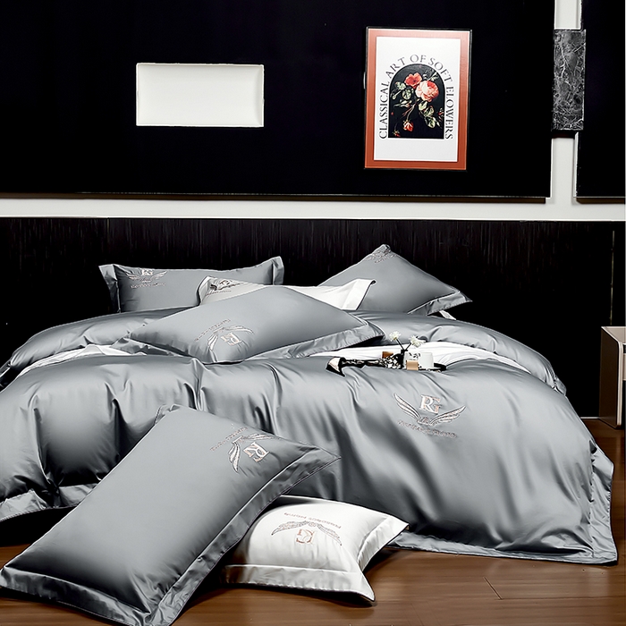 91家纺网 家纺一手货源 找家纺 2025新款120S60支双股贡缎长绒棉刺绣花四件套纯棉全棉100%棉轻奢时尚 圣玛丽亚-时尚灰