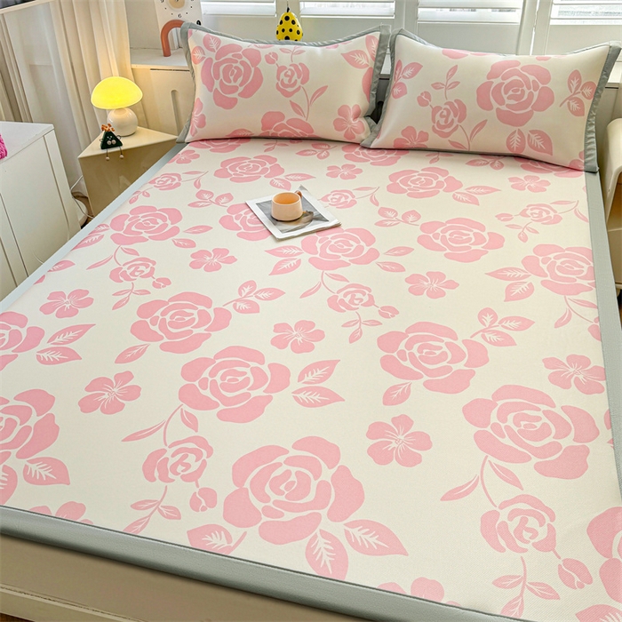 91家纺网 家纺一手货源 找家纺 雯豆2025春夏新款碳光冰丝席三件套A类凉感印花三明治凉席 碳光冰丝席-绑带款-温语-1