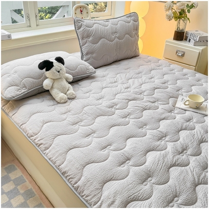 91家纺网 家纺一手货源 找家纺 （总）麒东 2025新款春夏泡泡纱夹棉床垫