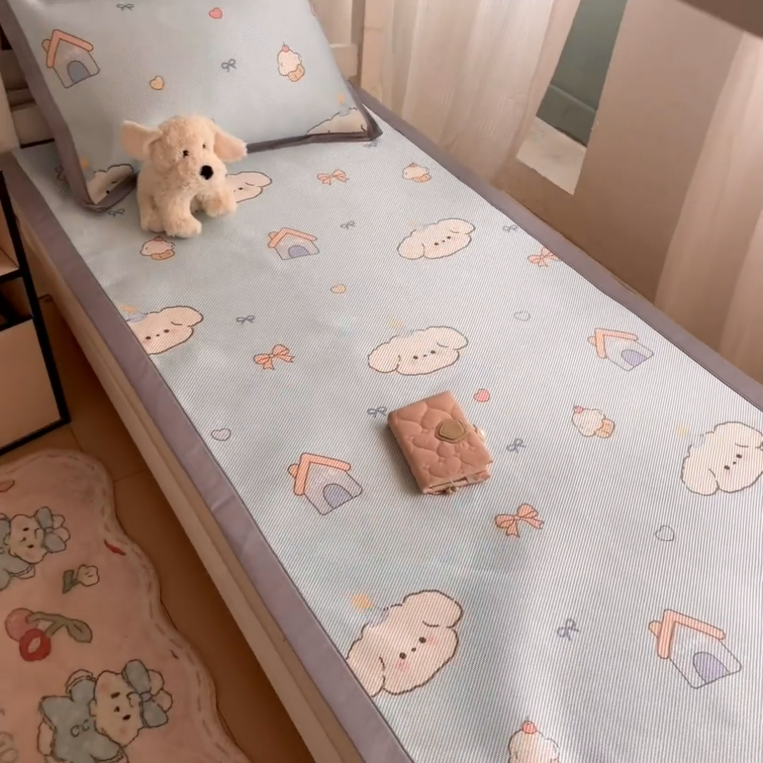 91家纺网 家纺一手货源 找家纺 川悦生活2025新款小清新冰藤席学生款 奶屋小汪