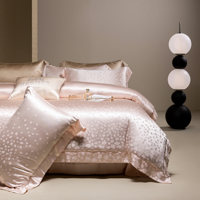 91家纺网 家纺一手货源 找家纺 晋瑞 红顶鹅绒馆 2025真丝天丝大提花四件套 梦幻瞬间