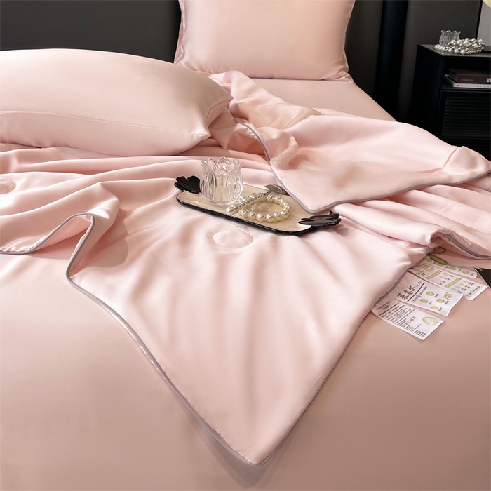 91家纺网 家纺一手货源 找家纺 雯豆天丝夏被纯色拼色A类莱赛尔凉感被子轻奢夏凉被子四件套 洛神珠-芭比粉