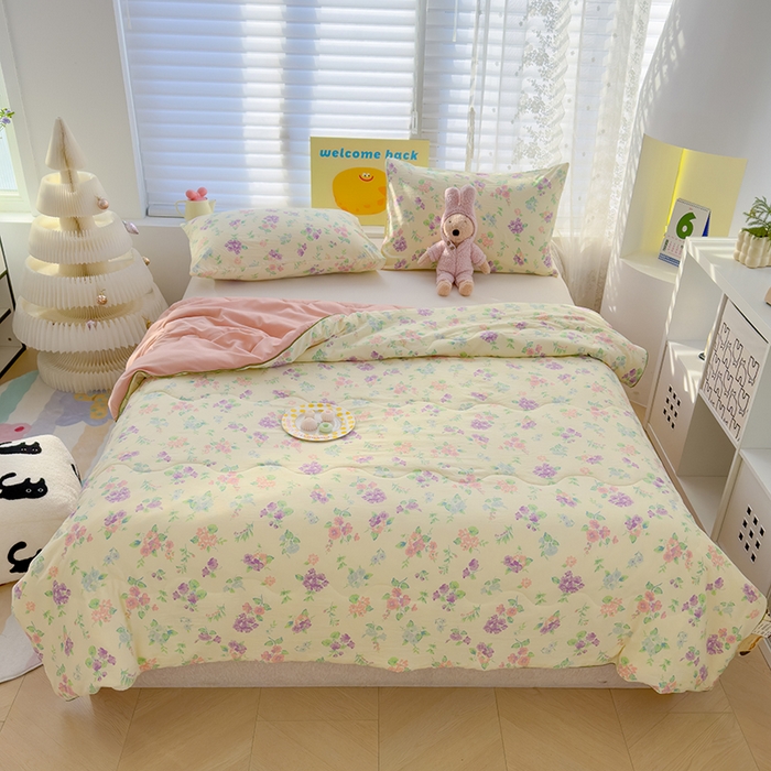 91家纺网 家纺一手货源 找家纺 弗苓家纺 2025新款A类皱皱纱印花夏被 夕颜