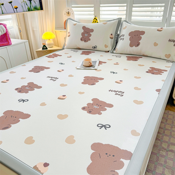 91家纺网 家纺一手货源 找家纺 雯豆2025春夏新款碳光冰丝席三件套A类凉感印花三明治凉席 碳光冰丝席-绑带款-跳跳熊