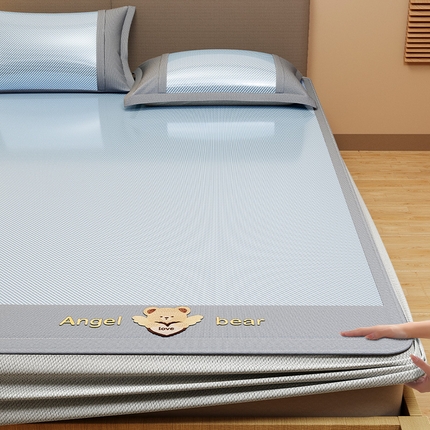 91家纺网 家纺一手货源 找家纺 （总）莱轩席业 2025新款轻柔丝凉席冰丝席-欢乐熊 床笠款