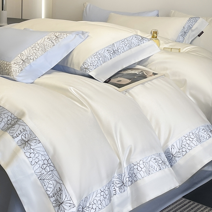 91家纺网 家纺一手货源 找家纺 2025新款A类长绒棉夹棉床盖床笠四件套全棉纯棉纯色绗绣四季款保护罩高级感纯色床上用品 诺兰-白蓝