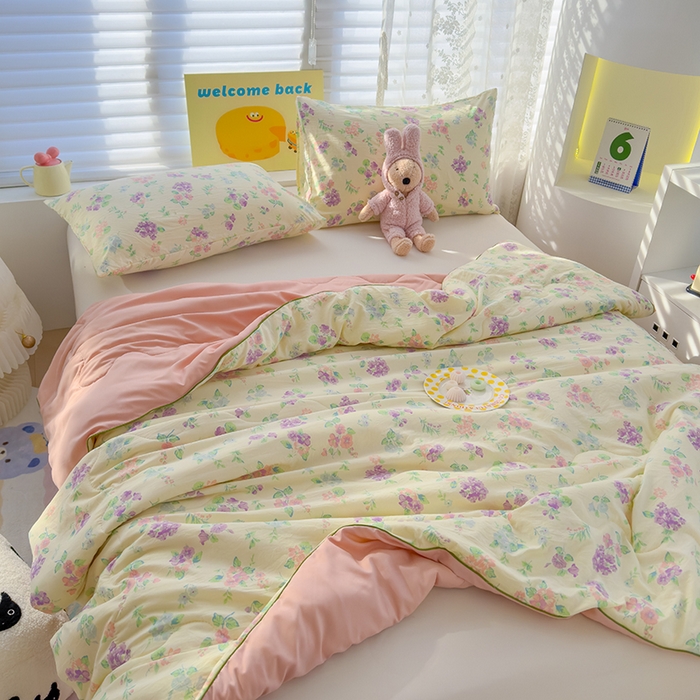 91家纺网 家纺一手货源 找家纺 弗苓家纺 2025新款A类皱皱纱印花夏被 夕颜