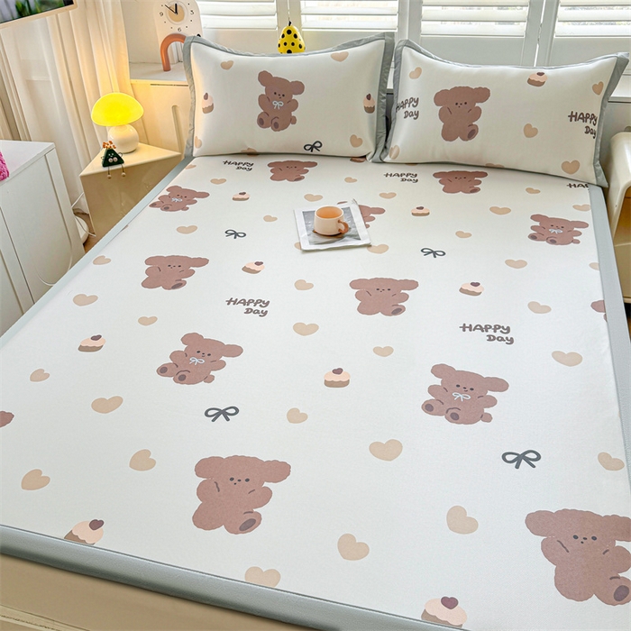 91家纺网 家纺一手货源 找家纺 雯豆2025春夏新款碳光冰丝席三件套A类凉感印花三明治凉席 碳光冰丝席-绑带款-跳跳熊