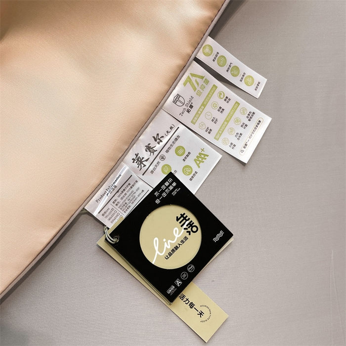 91家纺网 家纺一手货源 找家纺 雯豆天丝夏被纯色拼色A类莱赛尔凉感被子轻奢夏凉被子四件套 洛神珠-香槟金+轻奢灰