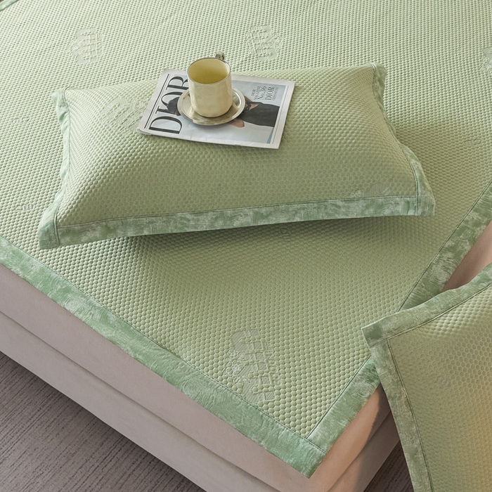 91家纺网 家纺一手货源 找家纺 鑫琪莱 2025新款5D立体雕花凉感豆豆冰丝席凉席席子系列 床席款-迷你-果绿