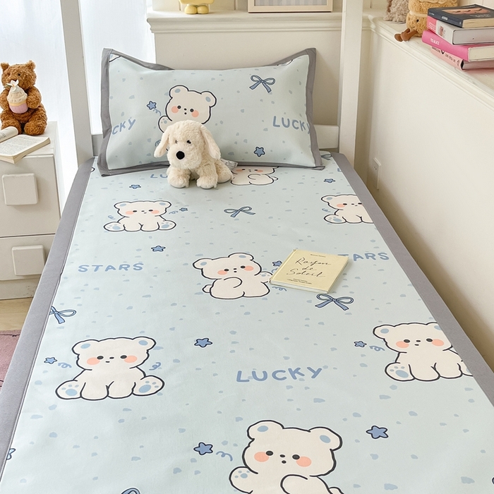 91家纺网 家纺一手货源 找家纺 川悦生活2025新款600D立体宽边印花冰丝席学生床 冰星小熊