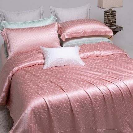 91家纺网 家纺一手货源 找家纺 （总）晋瑞 红顶鹅绒馆 2025真丝天丝大提花四件套