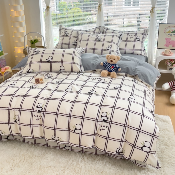 91家纺网 家纺一手货源 找家纺 铭博家纺 2025新款直播热款全棉吊边一字绣工艺款13070印花全棉单床单 趣味熊猫