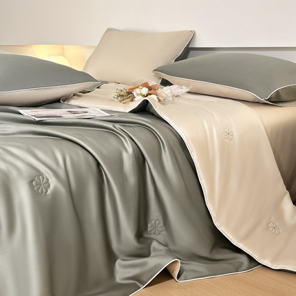 91家纺网 家纺一手货源 找家纺 （总）无界2025新款B类水洗真丝双拼夏被-森蝶