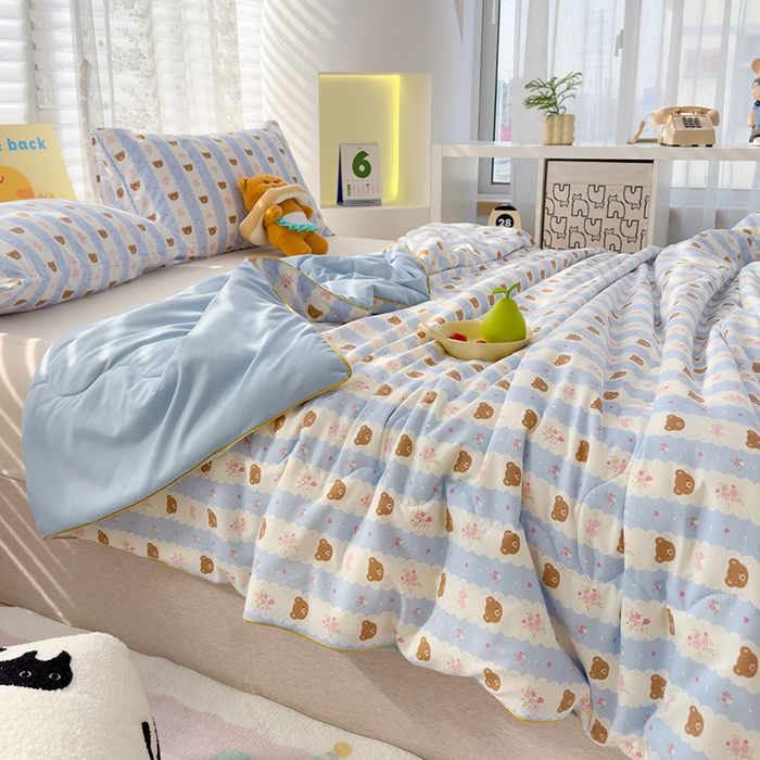 91家纺网 家纺一手货源 找家纺 弗苓家纺 2025新款A类皱皱纱印花夏被 泰迪熊