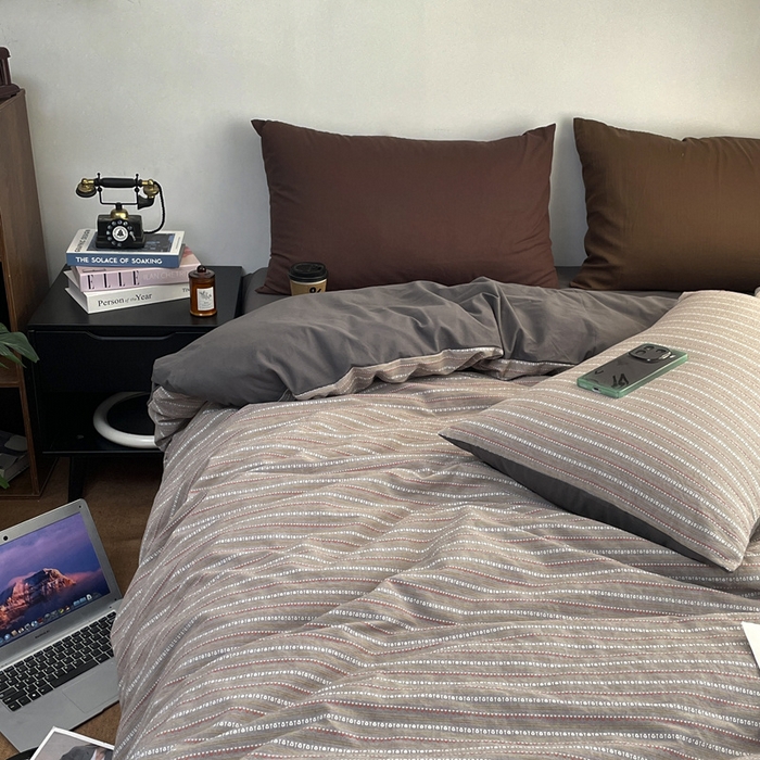 91家纺网 家纺一手货源 找家纺 羋多（原穆琪） 2025新款全棉色织提花人字斜四件套-美拉德系列 美拉德-暮光灰