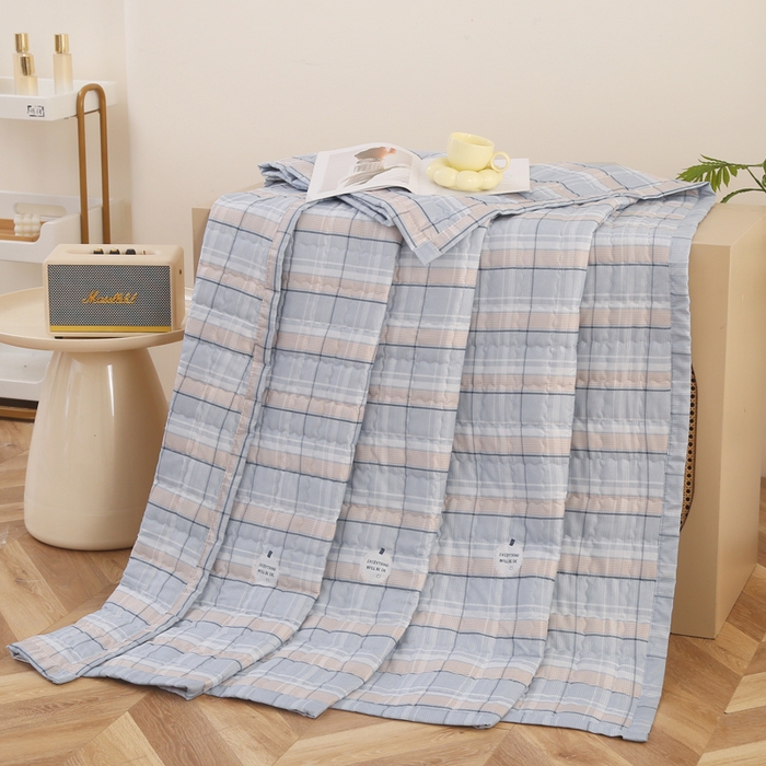 91家纺网 家纺一手货源 找家纺 被多多被业 2025新款亲肤绒多针绗绣工艺夏被空调被 一笔栀子白