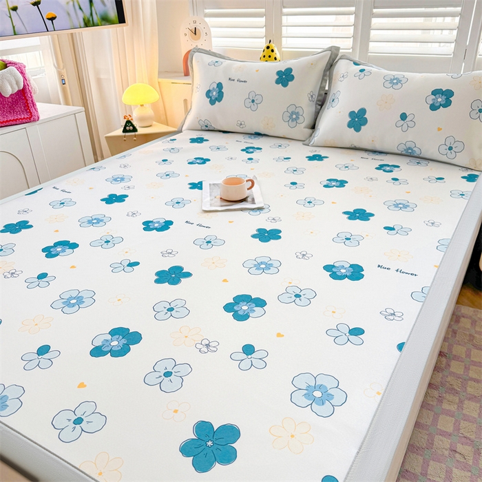 91家纺网 家纺一手货源 找家纺 雯豆2025春夏新款碳光冰丝席三件套A类凉感印花三明治凉席 碳光冰丝席-绑带款-漫雨-1