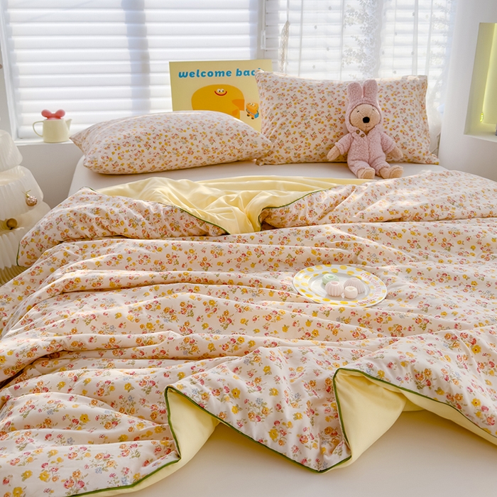 91家纺网 家纺一手货源 找家纺 弗苓家纺 2025新款A类皱皱纱印花夏被 爱丽丝