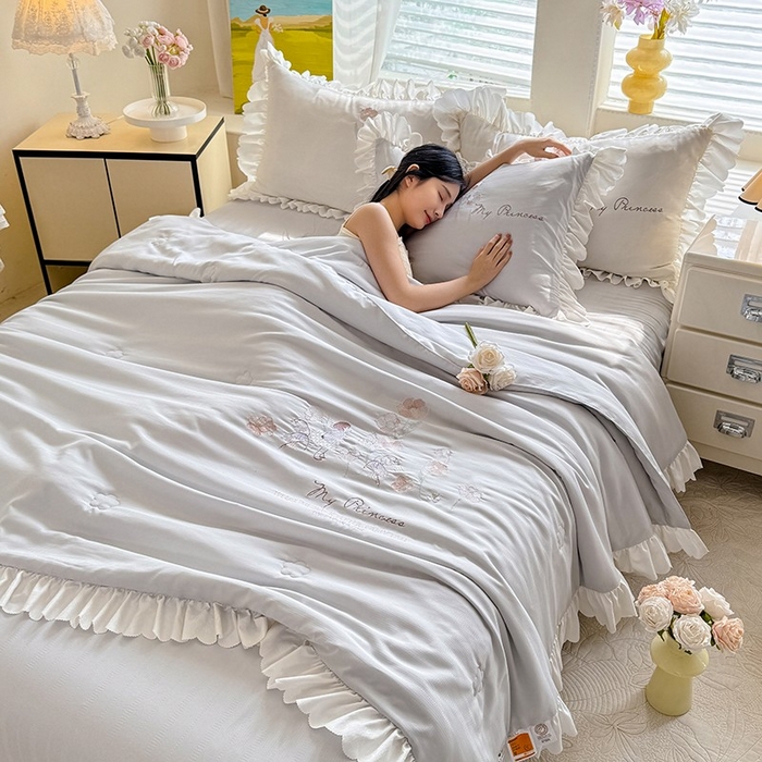 91家纺网 家纺一手货源 找家纺 绒世界 绒世界 2025针织提花绣花小清新夏被四件套 童话-星灰