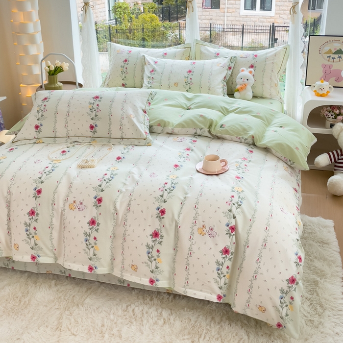 91家纺网 家纺一手货源 找家纺 铭博家纺 2025新款直播热款全棉吊边一字绣工艺款13070印花全棉单床单 淡雅花资