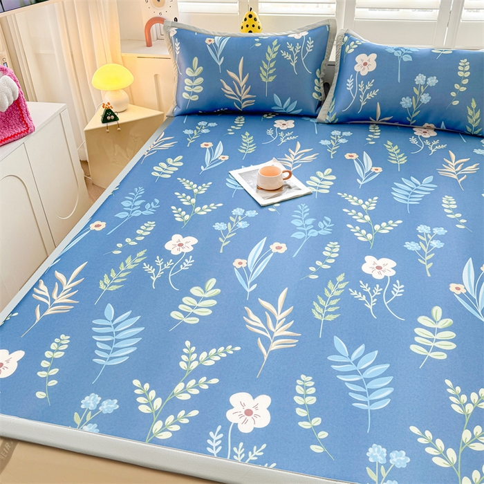 91家纺网 家纺一手货源 找家纺 雯豆2025春夏新款碳光冰丝席三件套A类凉感印花三明治凉席 碳光冰丝席-绑带款-花影动