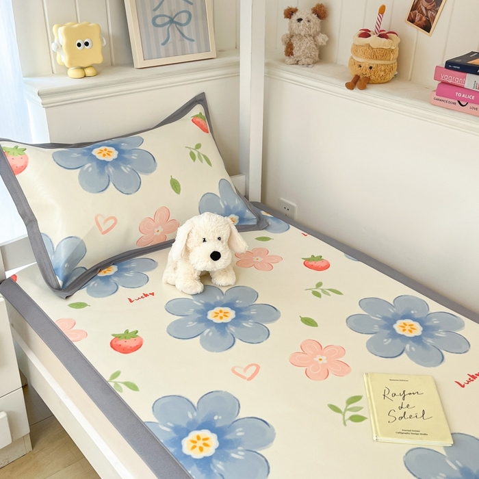 91家纺网 家纺一手货源 找家纺 川悦生活2025新款600D立体宽边印花冰丝席学生床 blue奶花-米白