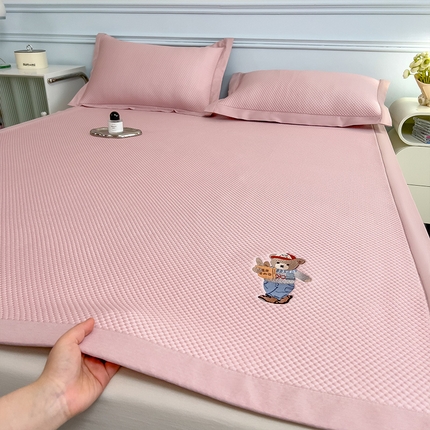 91家纺网 家纺一手货源 找家纺 卡初家居  2025新款A类豆豆凉感席席子凉席-多比来了 多比来了-粉玉（床席）