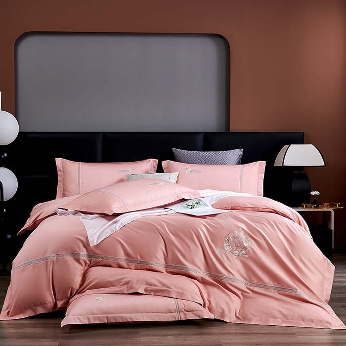 91家纺网 家纺一手货源 找家纺 2025新款120S60支双股贡缎长绒棉刺绣花四件套纯棉全棉100%棉轻奢时尚 卡芙-新豆沙