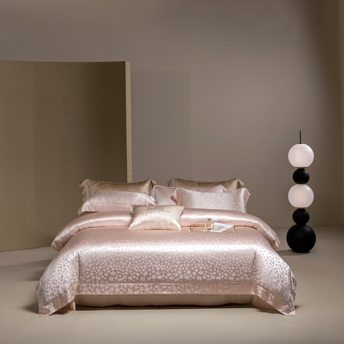 91家纺网 家纺一手货源 找家纺 晋瑞 红顶鹅绒馆 2025真丝天丝大提花四件套 梦幻瞬间