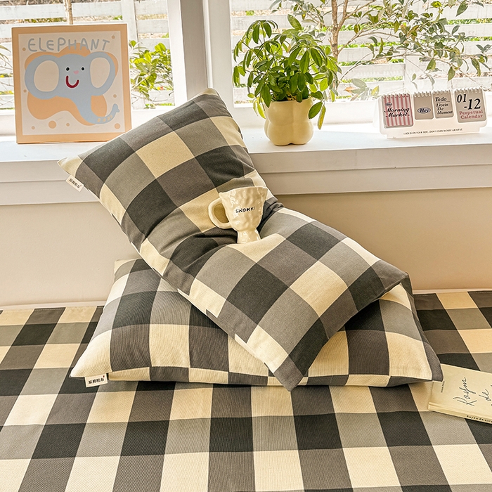 91家纺网 家纺一手货源 找家纺 博弈家纺   2025新款亲肤舒适原棉老粗布床单凉席三件套系列 灰格