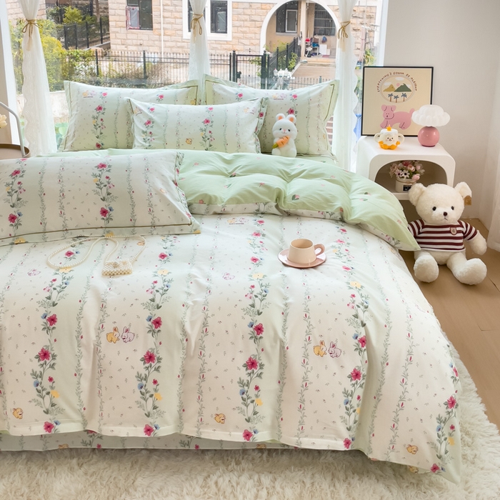 91家纺网 家纺一手货源 找家纺 铭博家纺 2025新款直播热款全棉吊边一字绣工艺款13070印花全棉单床单 淡雅花资