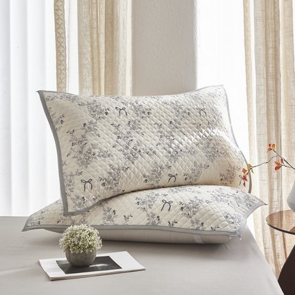 爱港家纺 2025新款夏季凉感丝绗缝夹棉绑带款枕巾 枕头巾 隔汗 隔脏 素影