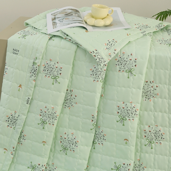 91家纺网 家纺一手货源 找家纺 被多多被业 2025新款亲肤绒多针绗绣工艺夏被空调被 织樱信