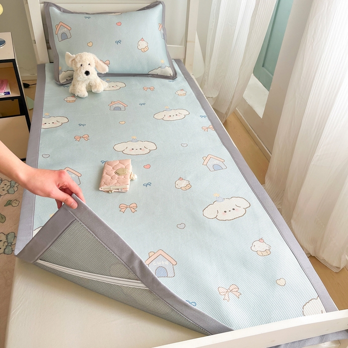 91家纺网 家纺一手货源 找家纺 川悦生活2025新款小清新冰藤席学生款 奶屋小汪