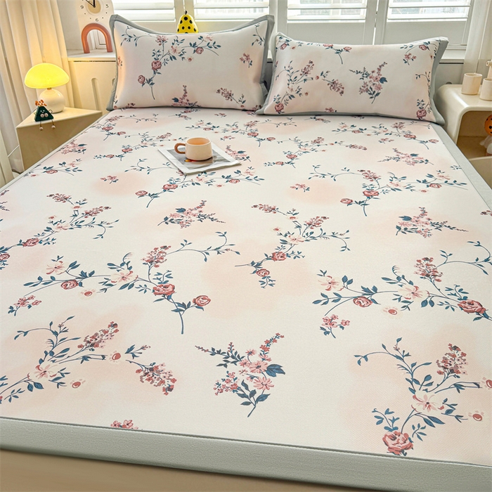 91家纺网 家纺一手货源 找家纺 雯豆2025春夏新款碳光冰丝席三件套A类凉感印花三明治凉席 碳光冰丝席-绑带款-闻香玫瑰