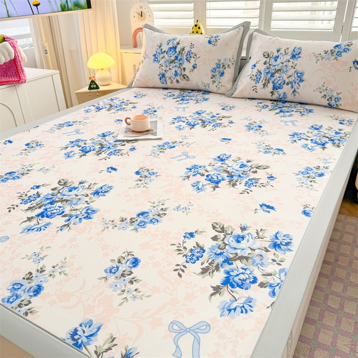 91家纺网 家纺一手货源 找家纺 雯豆2025春夏新款碳光冰丝席三件套A类凉感印花三明治凉席 碳光冰丝席-绑带款-芳华如梦