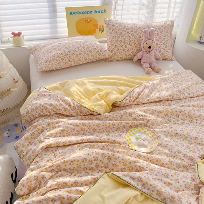 91家纺网 家纺一手货源 找家纺 弗苓家纺 2025新款A类皱皱纱印花夏被 爱丽丝