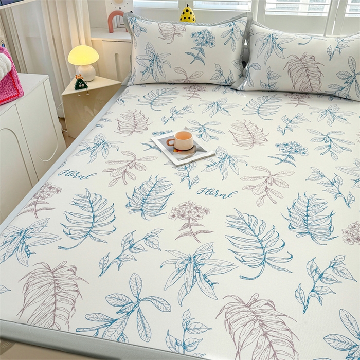 91家纺网 家纺一手货源 找家纺 雯豆2025春夏新款碳光冰丝席三件套A类凉感印花三明治凉席 碳光冰丝席-绑带款-迷失-1