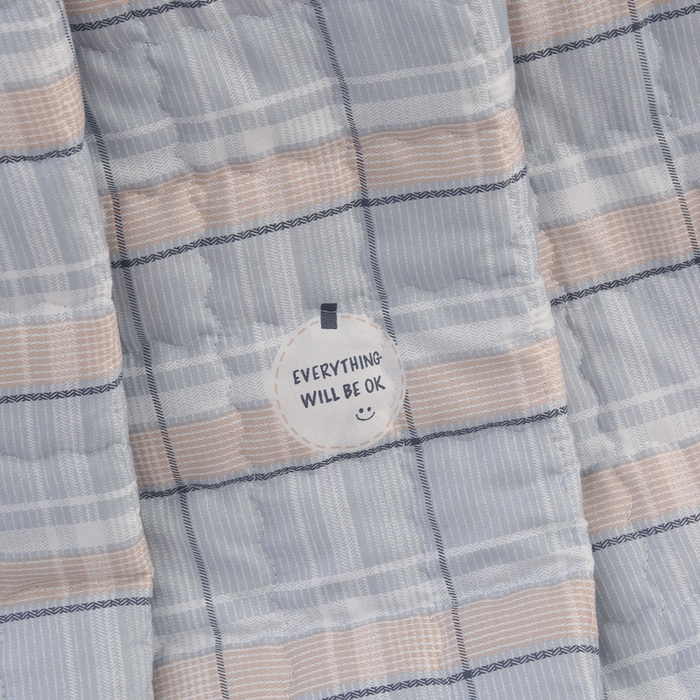 91家纺网 家纺一手货源 找家纺 被多多被业 2025新款亲肤绒多针绗绣工艺夏被空调被 一笔栀子白