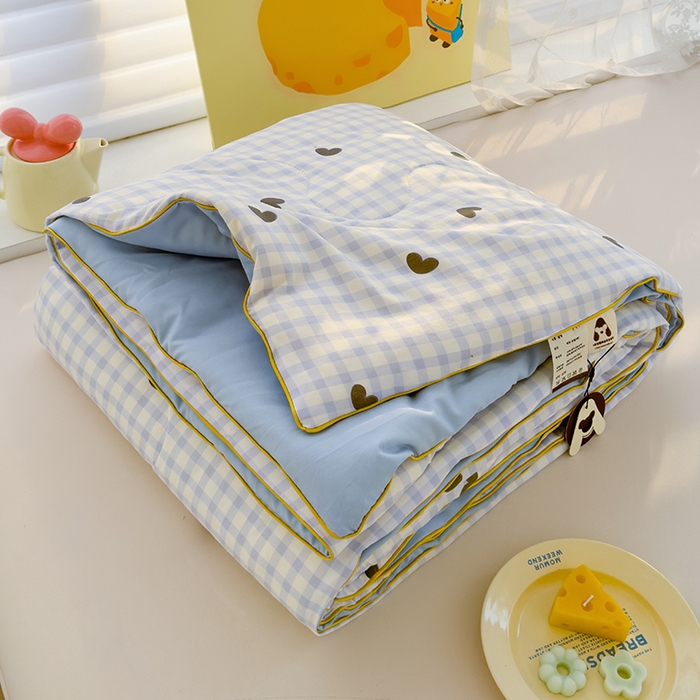 91家纺网 家纺一手货源 找家纺 弗苓家纺 2025新款A类皱皱纱印花夏被 格语