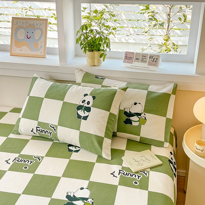91家纺网 家纺一手货源 找家纺 博弈家纺   2025新款亲肤舒适原棉老粗布床单凉席三件套系列 可爱熊猫