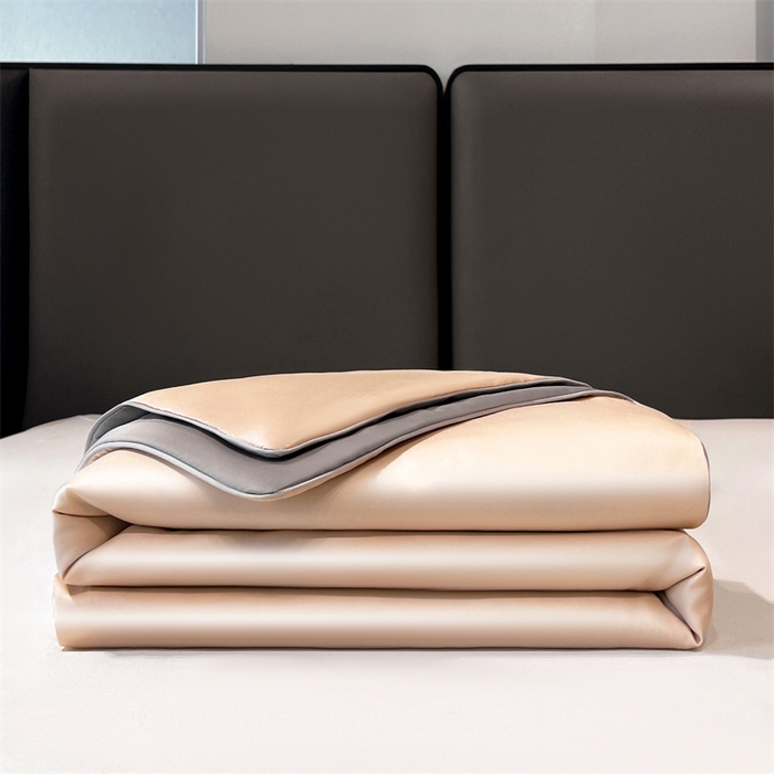 91家纺网 家纺一手货源 找家纺 雯豆天丝夏被纯色拼色A类莱赛尔凉感被子轻奢夏凉被子四件套 洛神珠-香槟金+轻奢灰