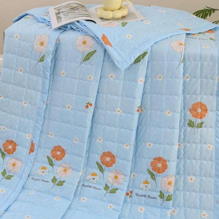 91家纺网 家纺一手货源 找家纺 被多多被业 2025新款亲肤绒多针绗绣工艺夏被空调被 花之恋