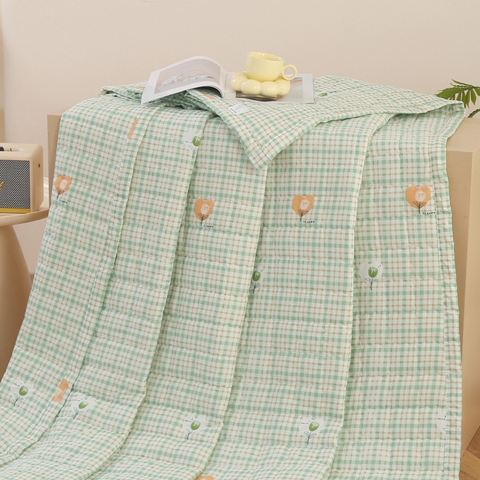 91家纺网 家纺一手货源 找家纺 被多多被业 2025新款亲肤绒多针绗绣工艺夏被空调被 一朵花-绿