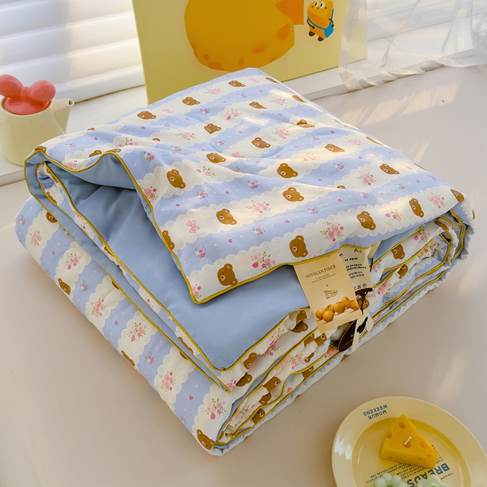 91家纺网 家纺一手货源 找家纺 弗苓家纺 2025新款A类皱皱纱印花夏被 泰迪熊