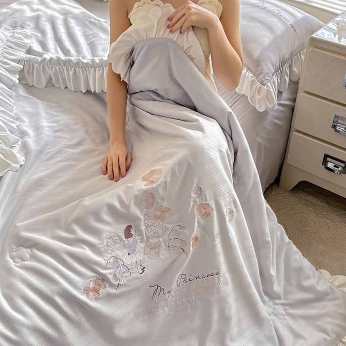 91家纺网 家纺一手货源 找家纺 绒世界 绒世界 2025针织提花绣花小清新夏被四件套 童话-星灰