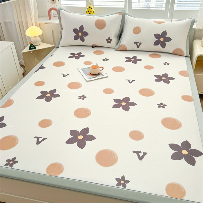 91家纺网 家纺一手货源 找家纺 雯豆2025春夏新款碳光冰丝席三件套A类凉感印花三明治凉席 碳光冰丝席-绑带款-五瓣花